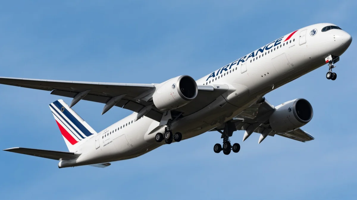 Air France A350 Chicago flight return